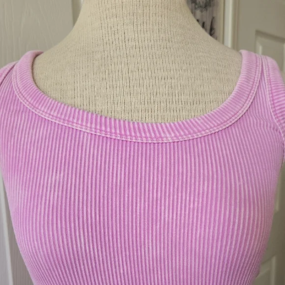 Zenana Outfitters Ribbed Tank Tops NWOT - Picture 4 of 11